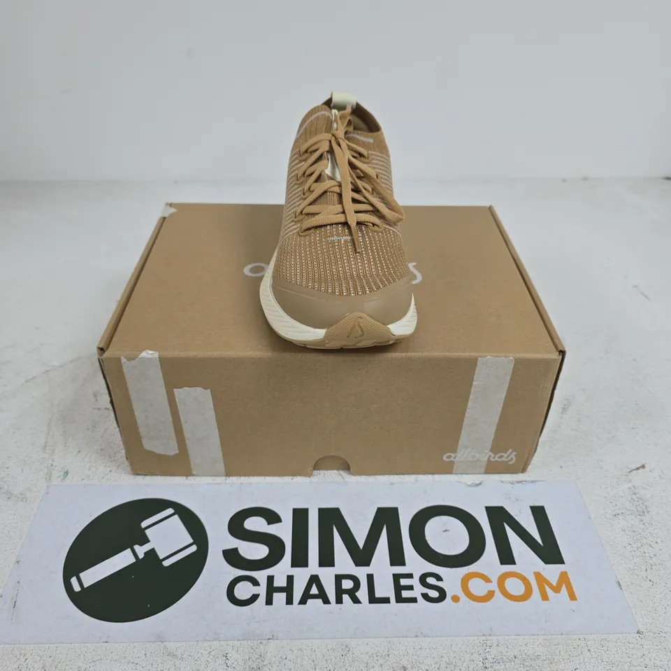 BOXED PAIR OF ALLBIRDS TREE GLIDER TRAINERS IN STORMY BEIGE - W8