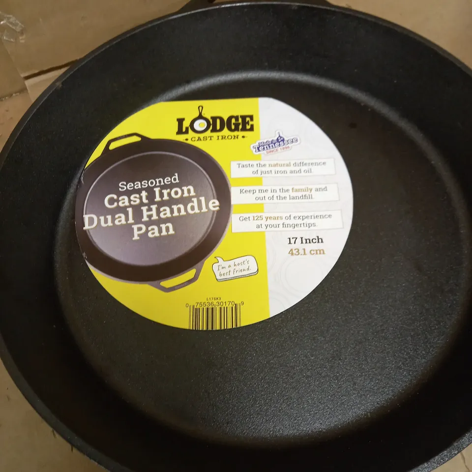 LODGE 43.18 CM / 17 INCH PRE-SEASONED CAST IRON ROUND SKILLET / FRYING PAN