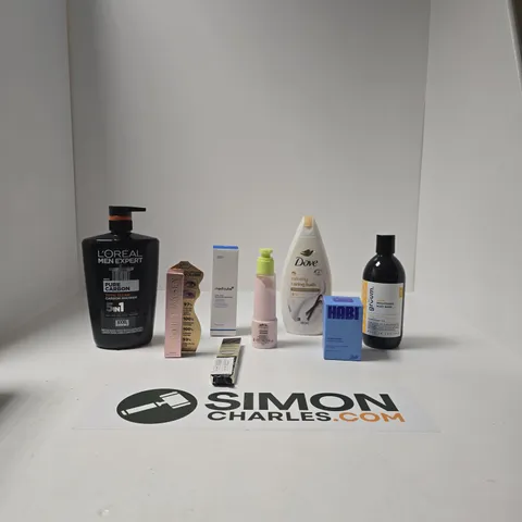 TOTE OF APPROXIMATELY 10 ASSORTED BEAUTY PRODUCTS INCLUDING ROZINO MAKEUP SPRAY, L'OREAL 5IN1 AND THE ORDINARY CAFFEINE SOLUTION