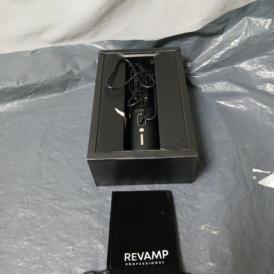 REVAMP STRAIGHT AND GO CORDLESS HOT BRUSH BOXED