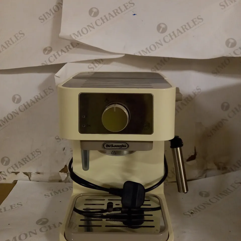 DE'LONGHI MANUAL COFFEE MACHINE