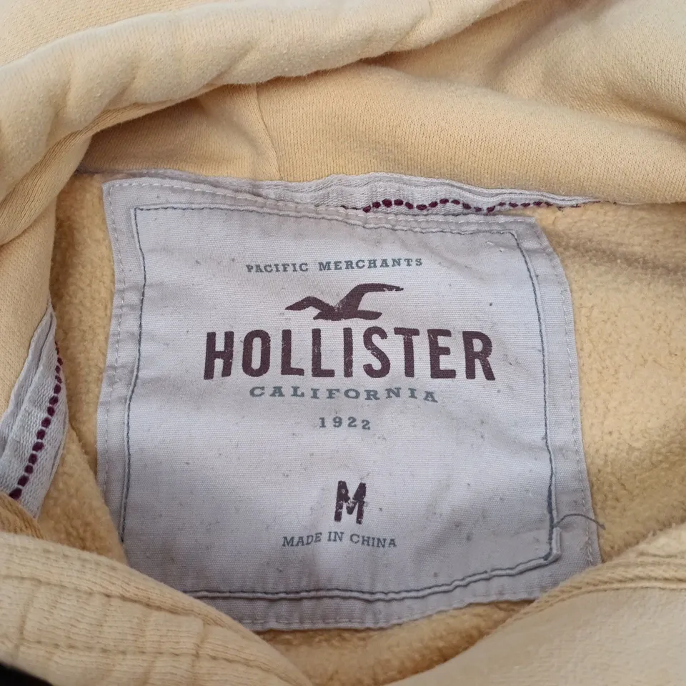 HOLLISTER YELLOW HOODIE MEDIUM