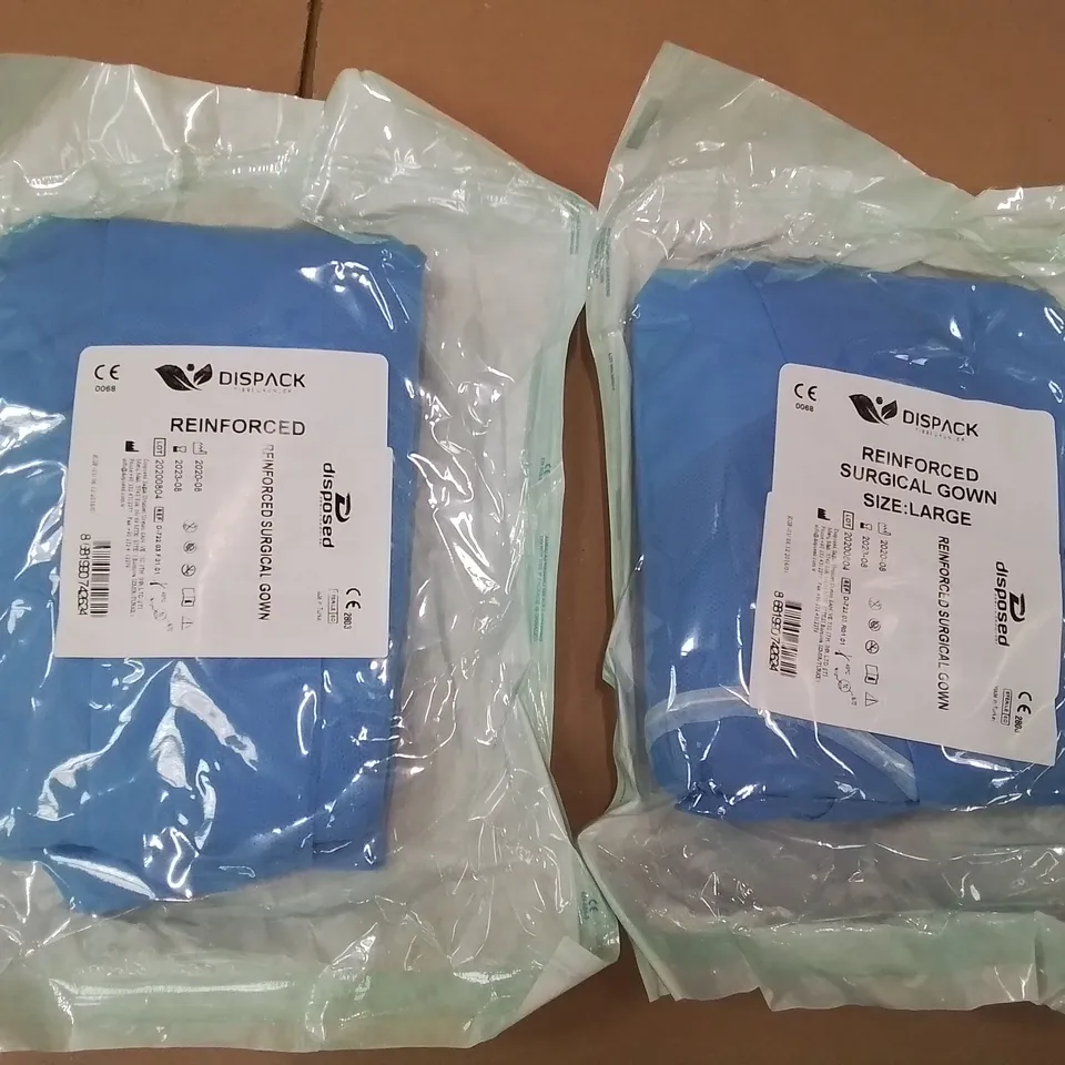 PALLET OF APPROXIMATELY 500 ASSORTED BRAND NEW MEDICAL ITEMS TO INCLUDE - DISPACK REINFORCED SURGICAL GOWNS LARGE - POWDER FREE GLOVES SMALL - ARA-60XL DISPOSABLE GOWNS
