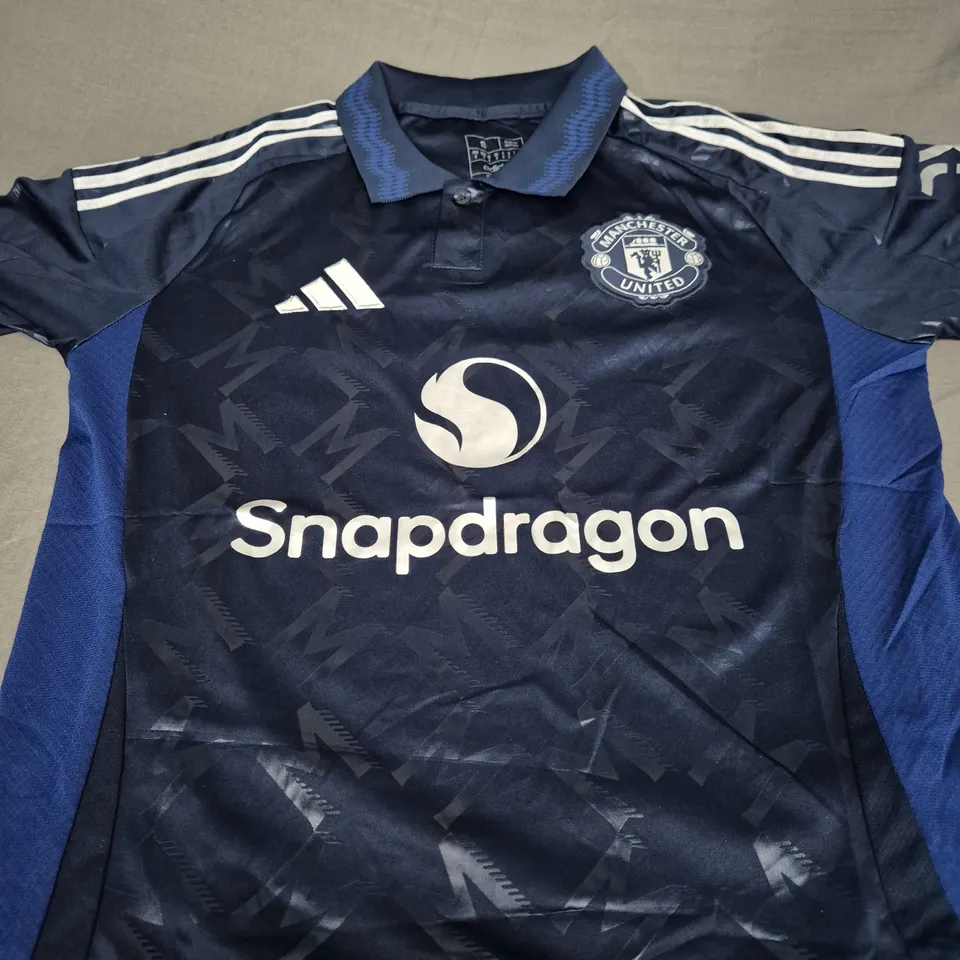 MANCHESTER UNITED FC AWAY JERSEY SIZE S