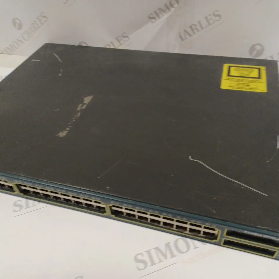 UNBOXED CISCO SYSTEMS CATALYST 2950 SERIES ETHERNET SWITCH
