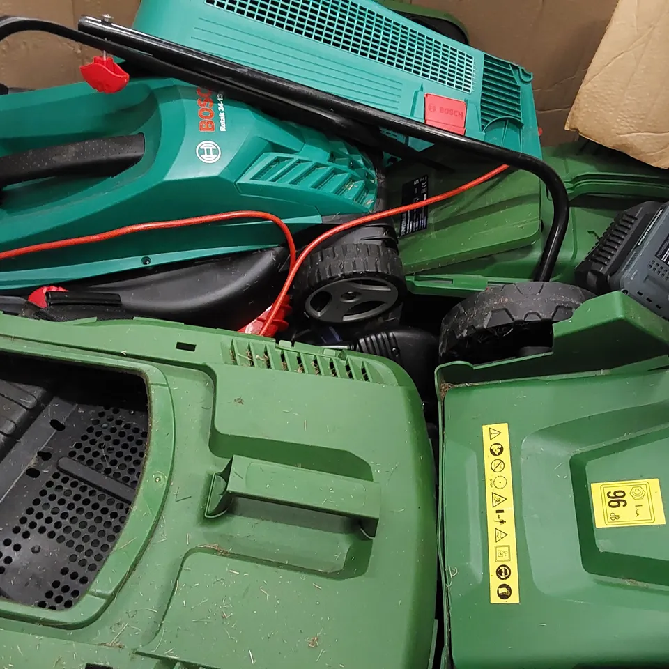 PALLET OF APPROXIMATELY 8 ASSORTED LAWN MOWERS