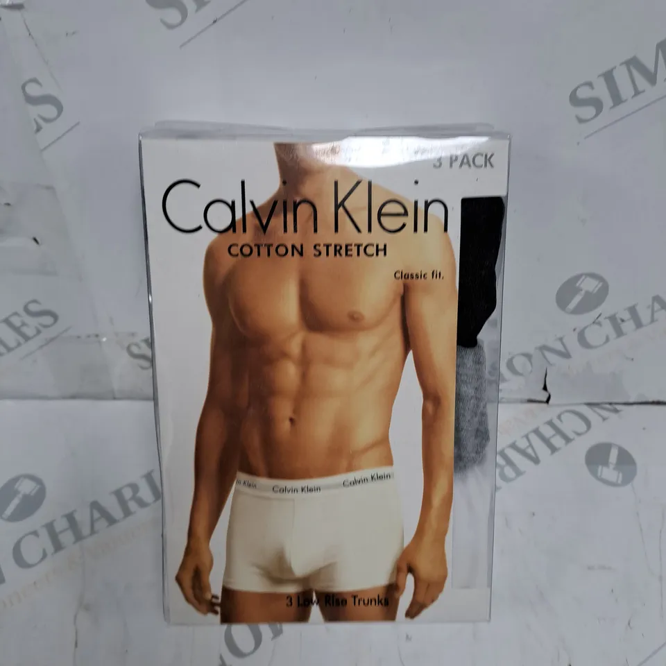 SET OF 3 CALVIN KLEIN BOXERS MEDIUM - BLACK/WHITE/GREY 