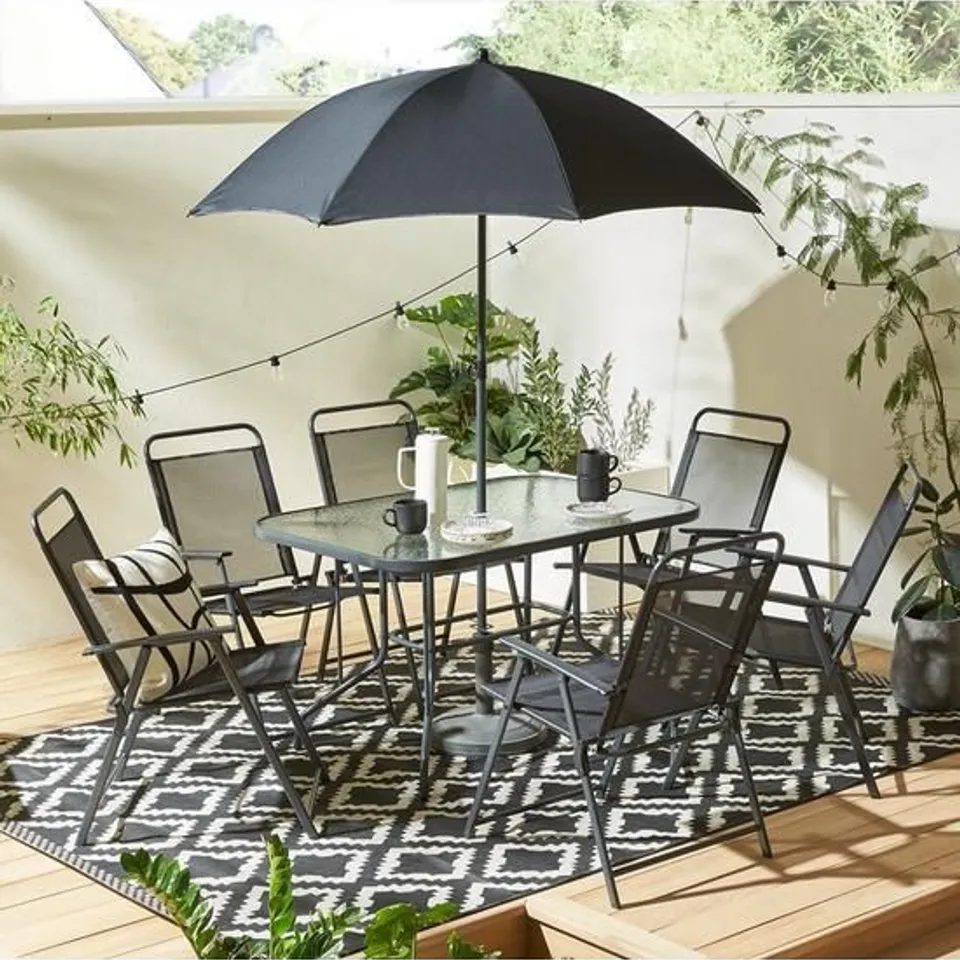 BOXED GRADE 1 SANTA CRUISE 8 PIECE DINING SET - 1 BOX RRP £229.99