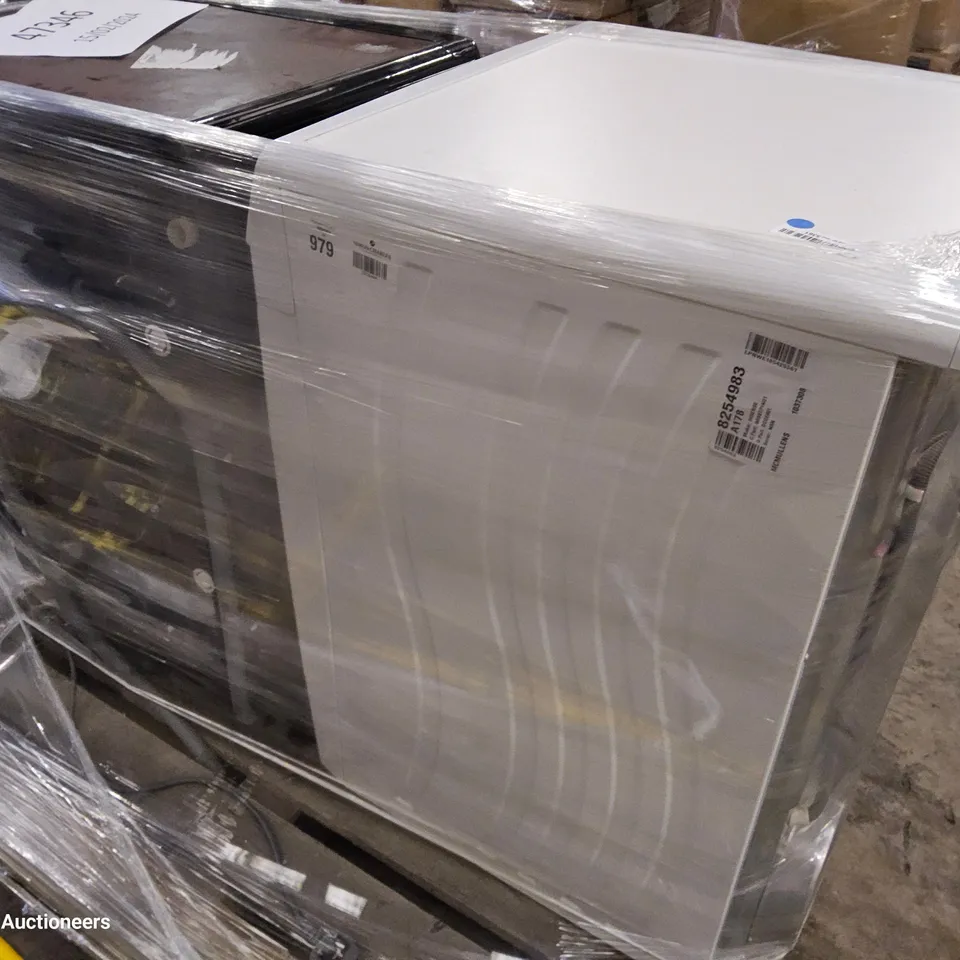 PALLET OF APPROXIMATELY 2  ASSORTED HOUSEHOLD & ELECTRICAL ITEMS TO INCLUDING
