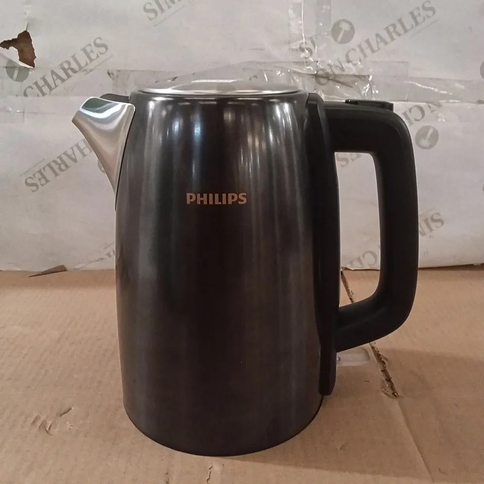 BOXED PHILIPS KETTLE 5000 SERIES - HD9352