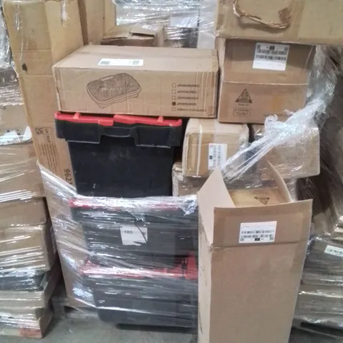 PALLET CONTAINING VARIOUS ASSORTED ITEMS TO INCLUDE, BRAND NEW ROLLED MATTRESS, CAT PLAY HOUSE, ARTIFICIAL TREE, GYM WEIGHTS ETC.