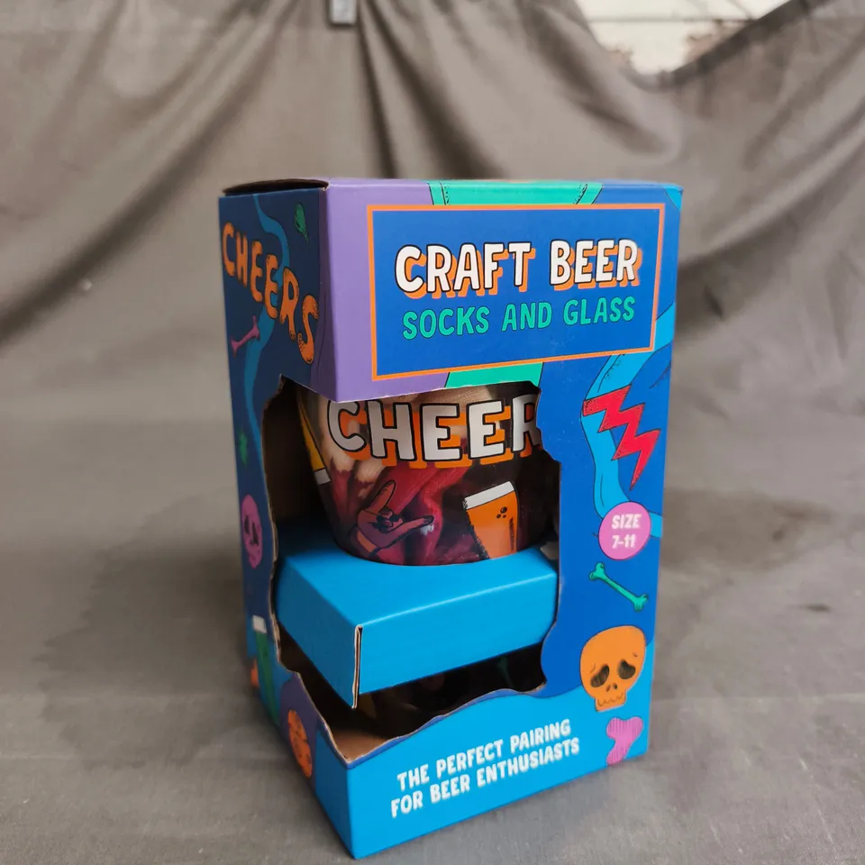 CRAFT BEER SOCKS & GLASS GIFT SET – SIZE 7-11