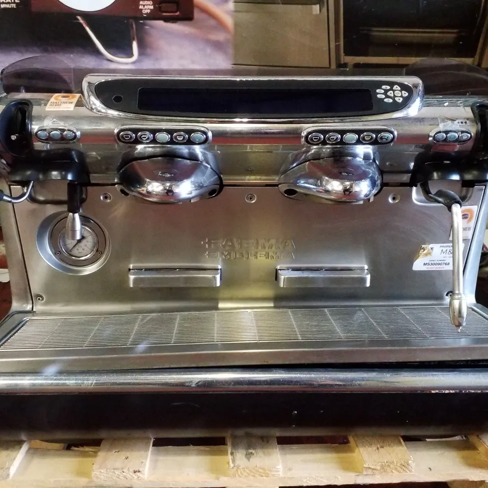 TRADITIONAL FAEMA EMBLEMA COFFEE MACHINE