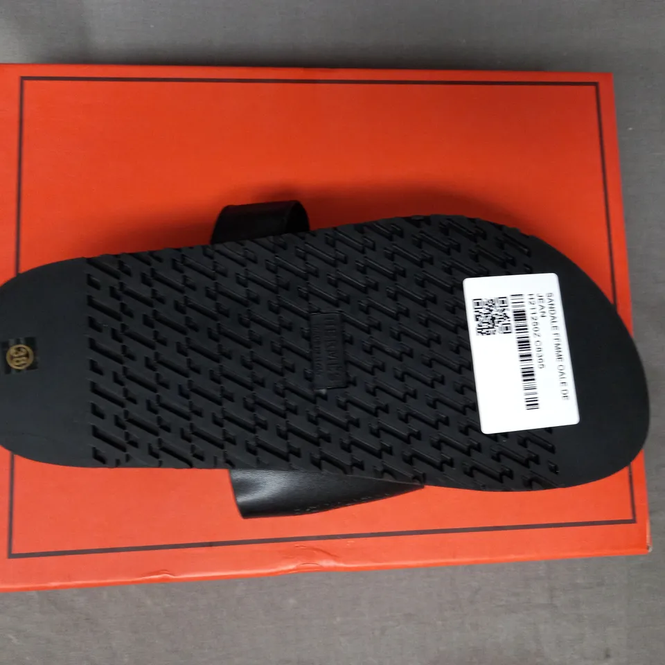 BOXED PAIR OF HERMES OPEN TOE FLAT SANDALS IN BLACK EU SIZE 38