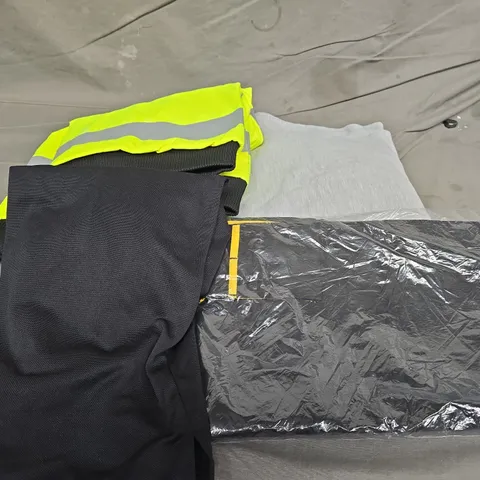 APPROXIMATELY 20 ASSORTED WORKWEAR PRODUCTS TO INCLUDE TROUSERS, GLOVES ETC