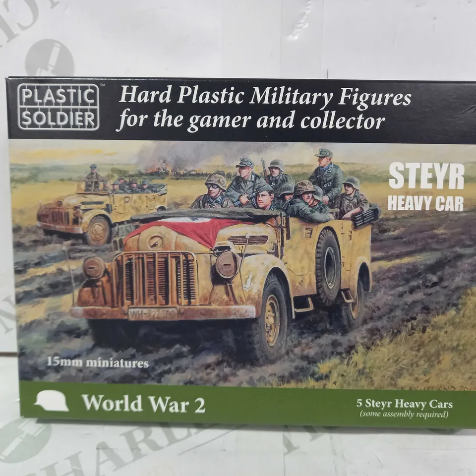 PLASTIC SOLDIER HARD PLASTIC MILITARY FIGURES - WWII STEYR HEAVY CAR