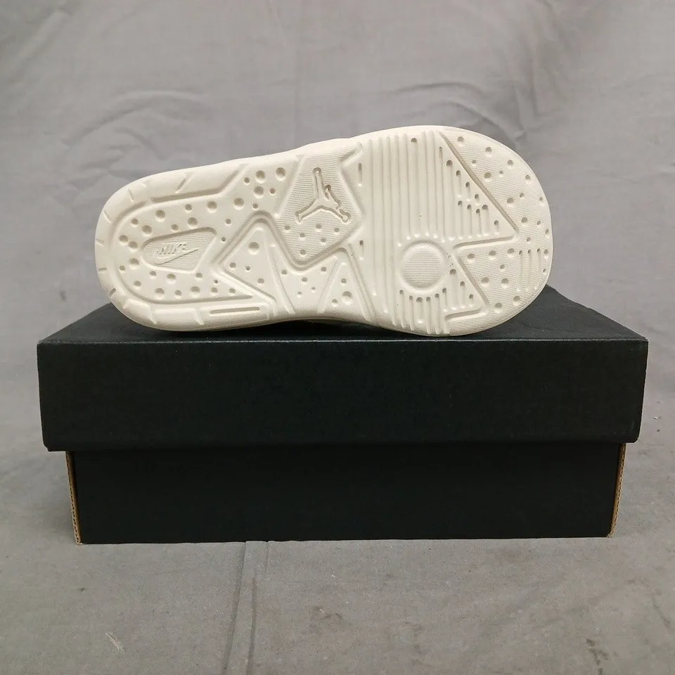 BOXED PAIR OF NIKE JORDAN INFANT SHOES IN SAIL/RED SIZE UK 8.5