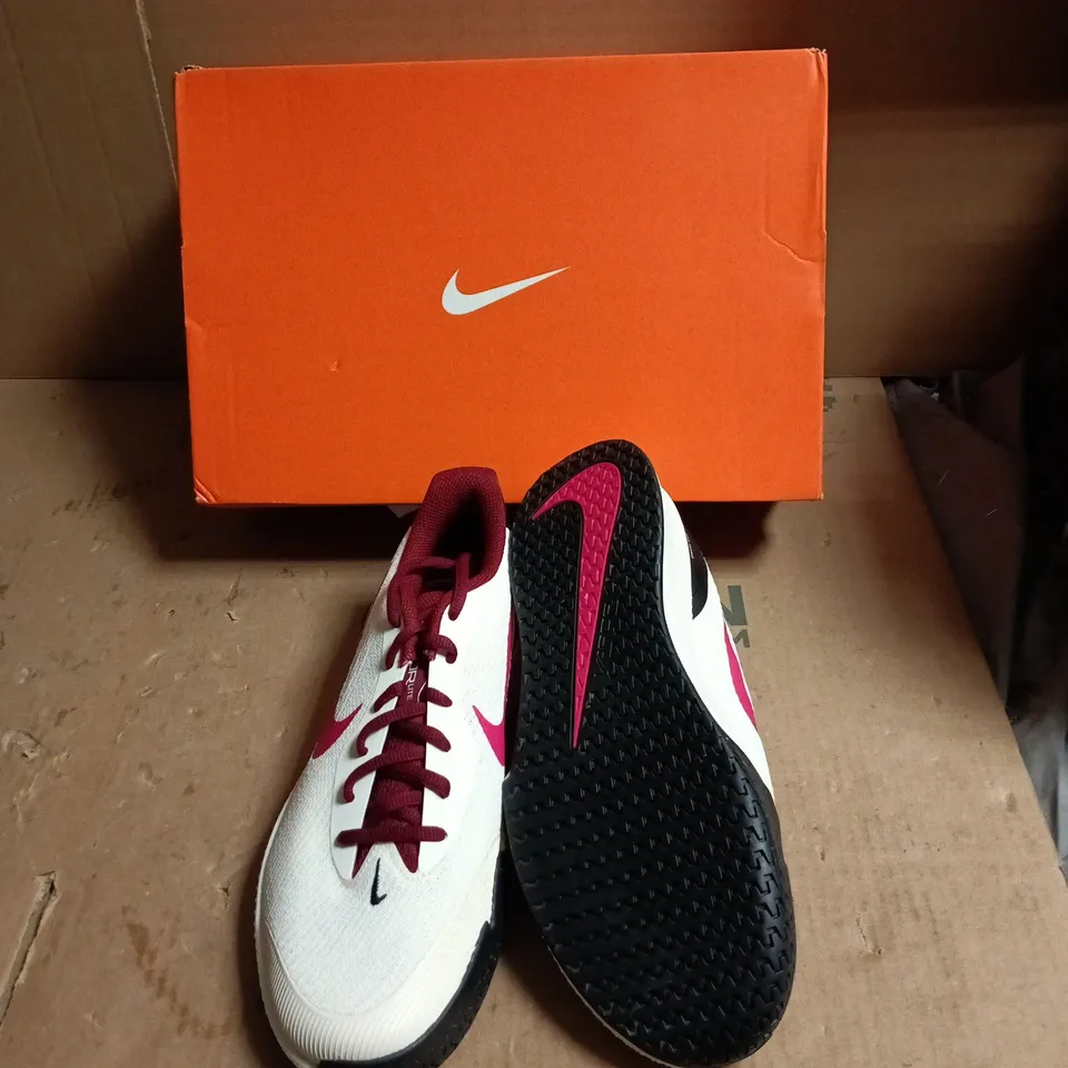 NIKE RUNNING SHOES – WHITE WITH PINK SWOOSH - UK SIZE 7.5 