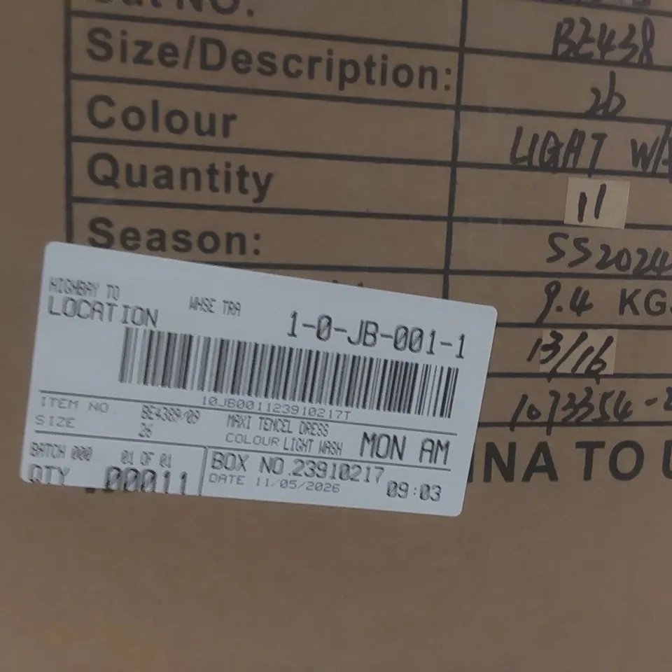 BOX CONTAINING APPROXIMATELY 11x BRAND NEW SIMPLY BE LIGHT WASH MAXI TENCEL DRESSES - SIZE 26
