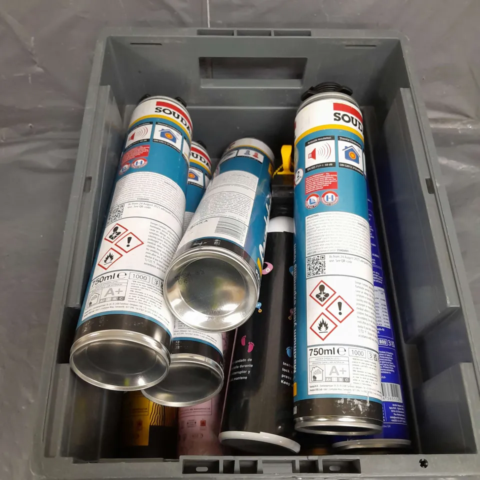 APPROXIMATELY 8 ASSORTED AEROSOLS TO INCLUDE , PIPE FREEZER , SOUNDAFOAM , POWDER SPRAY , ETC 