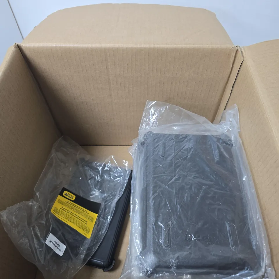 BOX OF APPROXIMATELY 8 X OTTER DEFENDER RUGGED TABLET CASE 