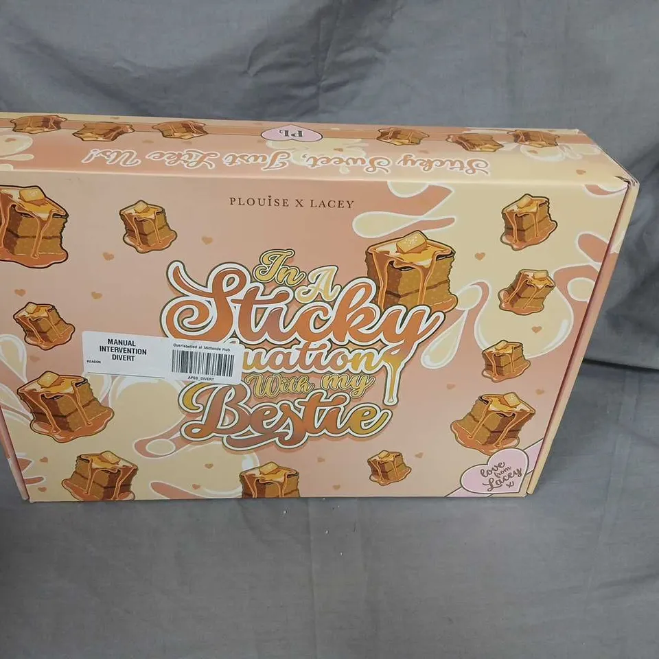 BOXED PLOUISE X LACEY STICKY SITUATION WITH MY BESTIE GIFT SET