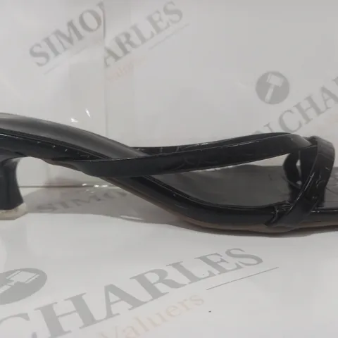 BOXED PAIR OF DESIGNER SQUARE TOE LOW HEEL SANDALS IN BLACK EU SIZE 42