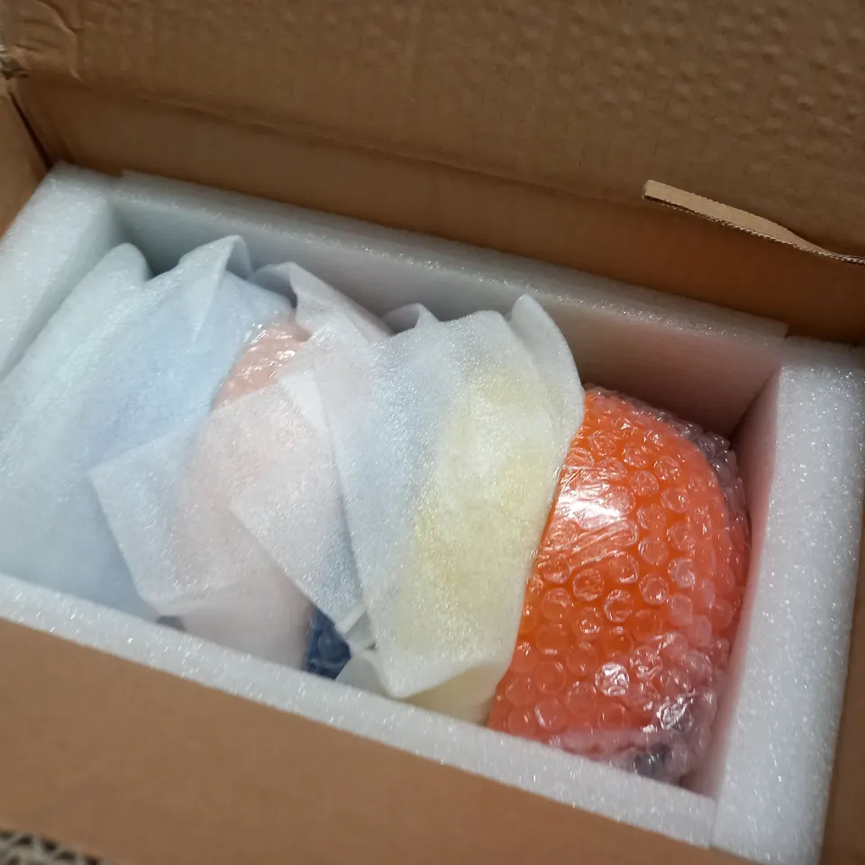 6-PACK OF COLOURED PORCELAIN BOWLS