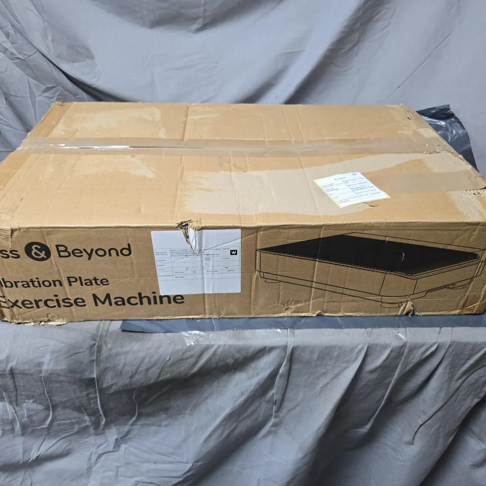 BLISS & BEYOND VIBRATION PLATE EXERCISE MACHINE – BOXED