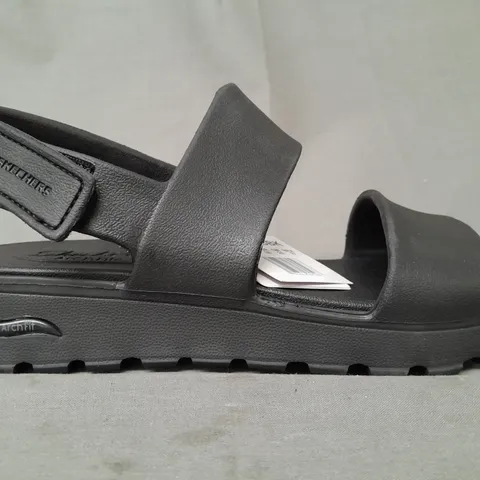 BOXED PAIR OF SKECHERS OPEN TOE WEDGE SANDALS IN BLACK UK SIZE 5