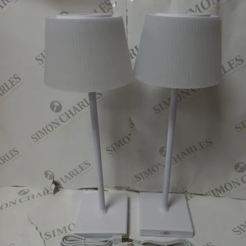 SE TO 2 TABLE LAMPS WITH TOUCH ACTIVATION WHITE