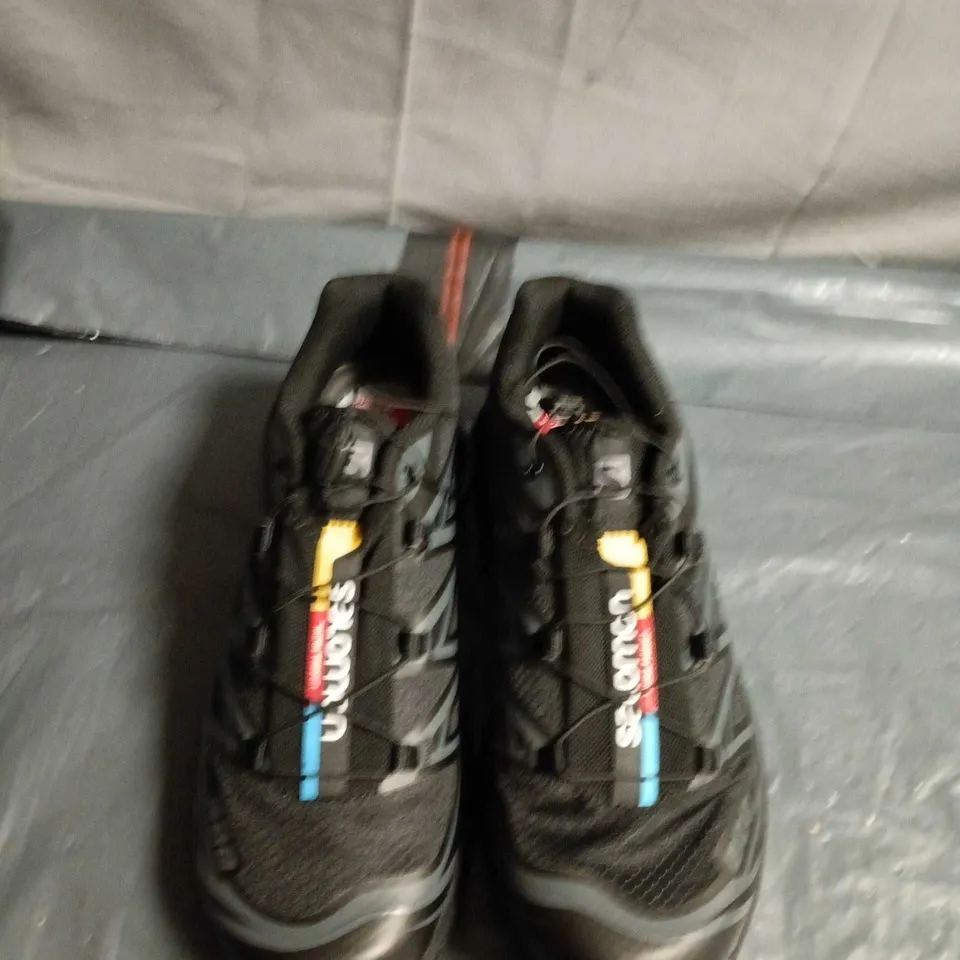 UNBOXED PAIR OF SALOMON TRAIL RUNNING SHOES – UK SIZE 7.5