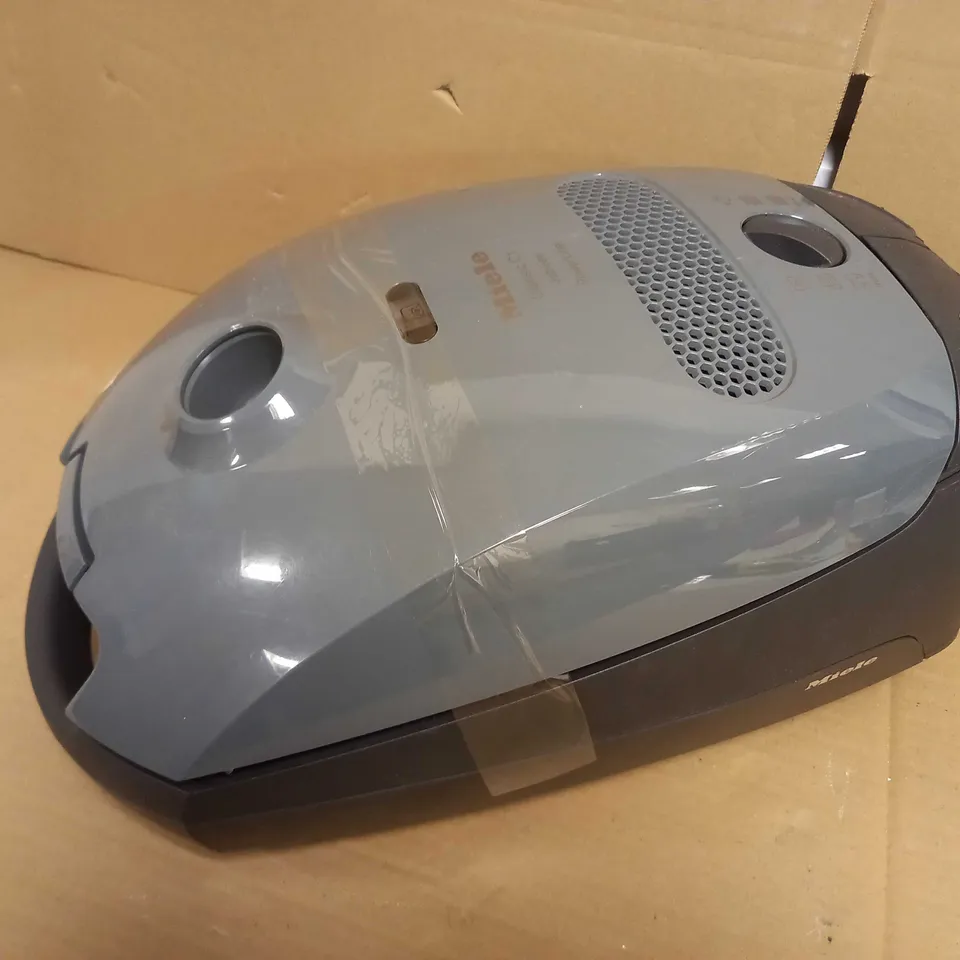 MIELE VACUUM