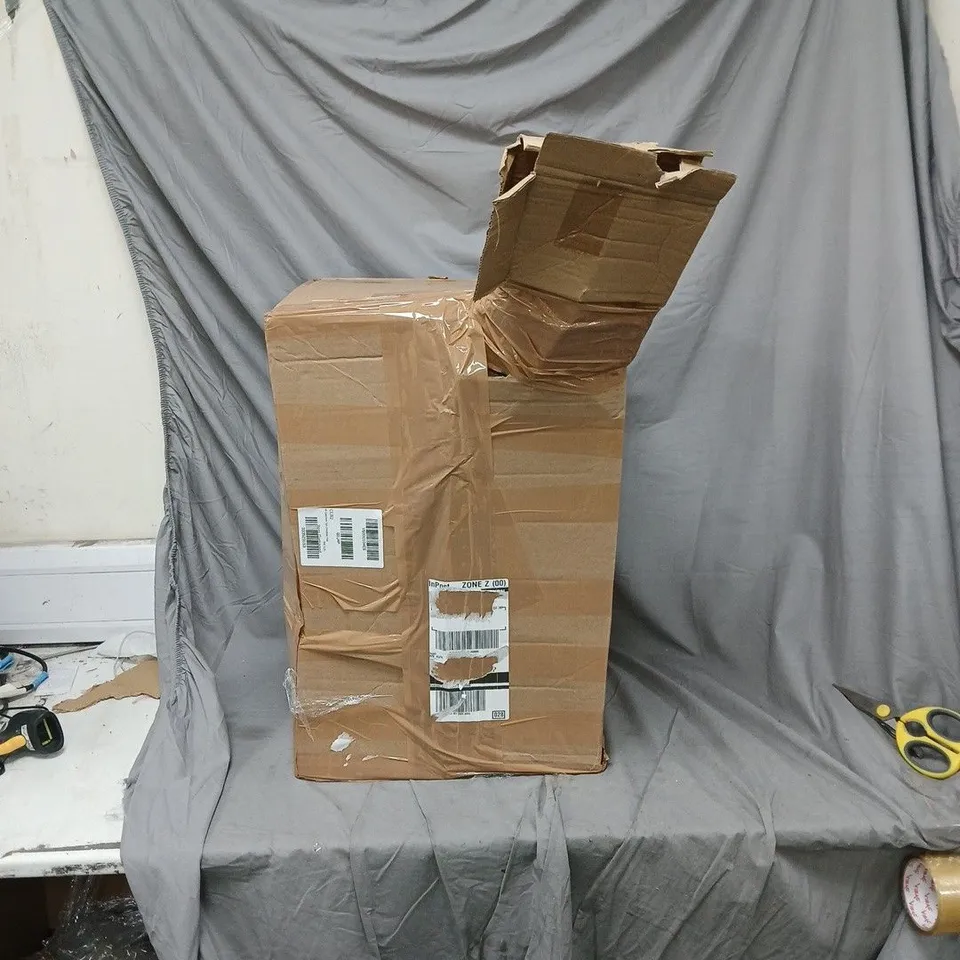 BOXED 6FT CASHMERE TIPS CHRISTMAS TREE - COLLECTION ONLY