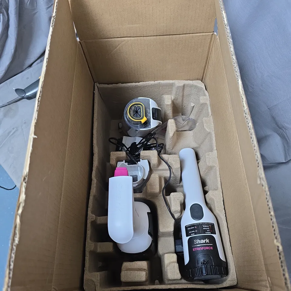 SHARK STAINFORCE HANDHELD SPOT CLEANER