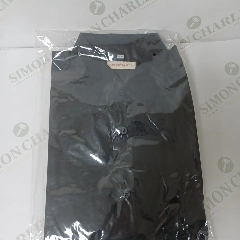 SEALED SET OF 7 BRAND NEW CORPORATIVE STYLE BLACK SHIRT - XS