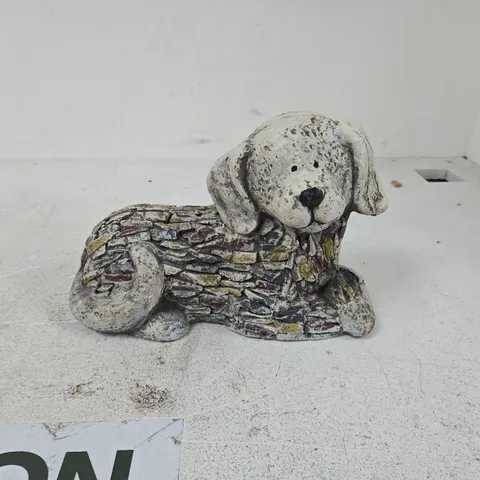 GARDEN MILE DOG STATUE RESIN GARDEN ORNAMENT BOXED