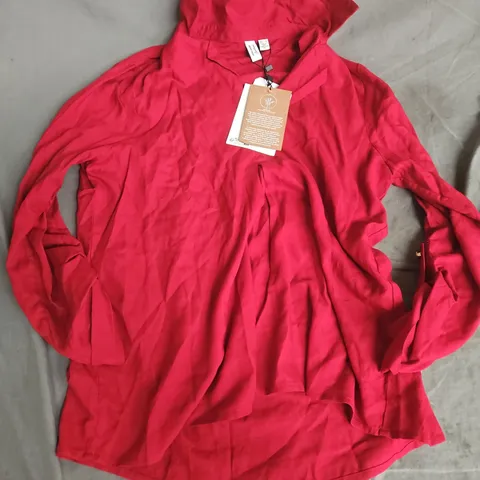 VERO MODA KARANDA RED 3/4 SLEEVE TOP – UK SIZE SMALL (S)