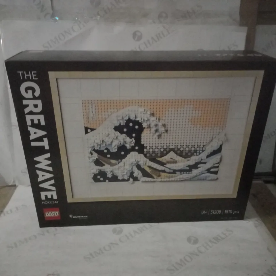 HOKUSAI ? THE GREAT WAVE - BOXED RRP £89.99