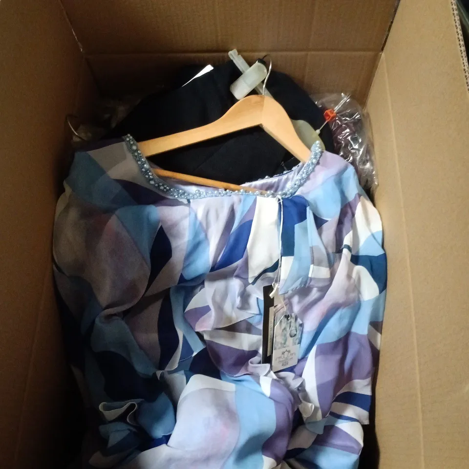 BOX OF APPROXIMATELY 25 ASSORTED CLOTHING ITEMS TO INCLUDE BARBARA LEBEK, FRANK LYMAN, VEROMIA ETC