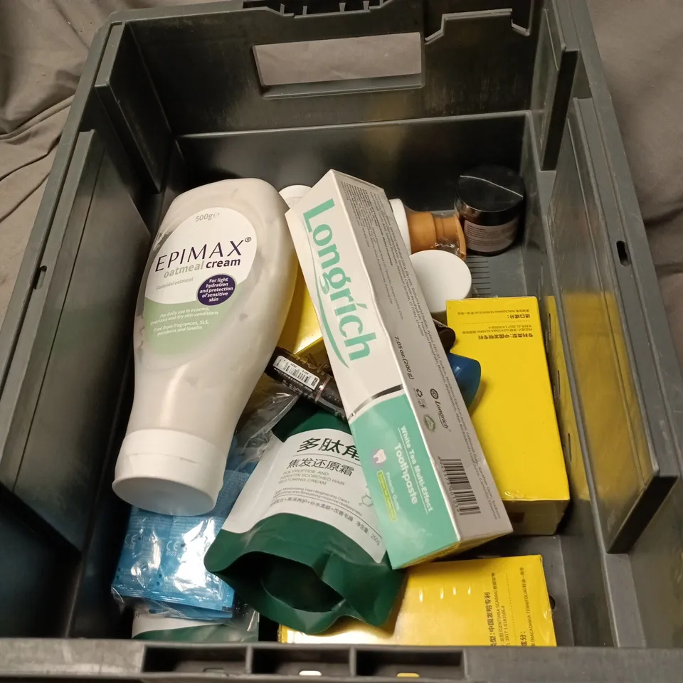 APPROXIMATELY 14 ASSORTED COSMETIC ITEMS TO INCLUDE EPIMAX, RADOX, MAYBELLINE, REVOLUTION, TOOTHPASTE ETC