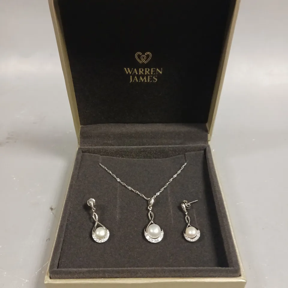 WARREN JAMES PEARL NECKLACE & EARRING SET 