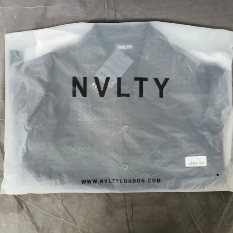 BAGGED NVLTY INTERLOCK SHIRT IN BLACK SIZE LARGE