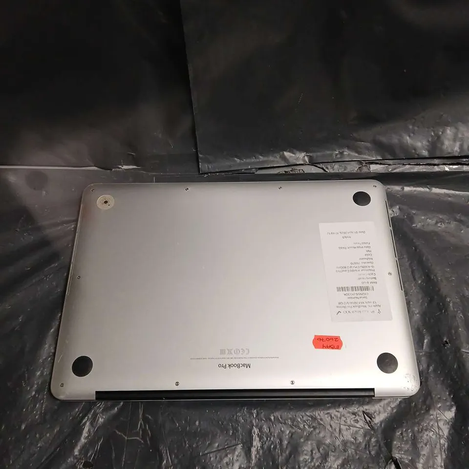 APPLE MACBOOK PRO 13-INCH RETINA (A1502 EMC 2875) SILVER LAPTOP
