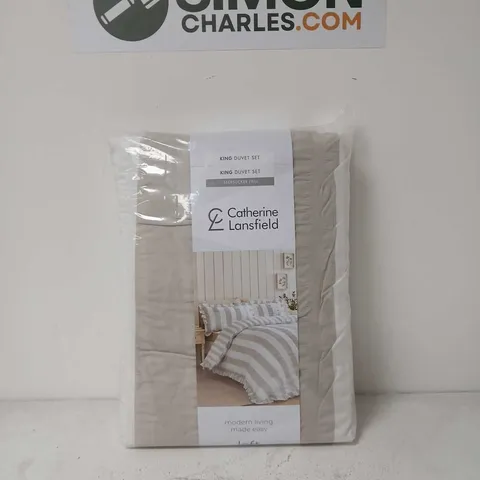CATHERINE LANSFIELD KING DUVET SET SEERSUCKER FRLLL NATURAL