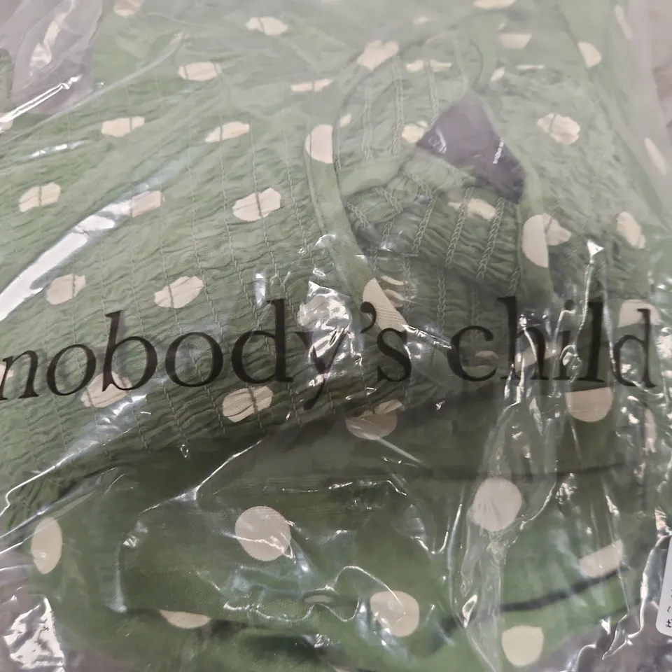 NOBODY'S CHILD SLEEVELESS CHARLIE MIDAXI DRESS – GREEN WITH WHITE POLKA DOTS, UK 14