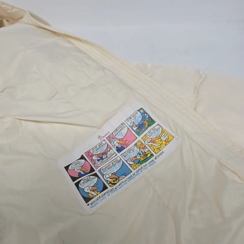 MONCLER CREAM PUFFER JACKET – HOODED, QUILTED WITH LOGO PATCH