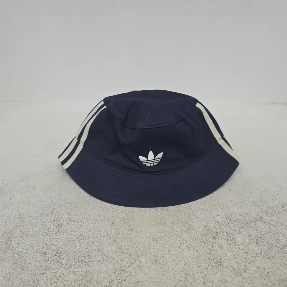 ADIDAS BUCKET HAT BLUE