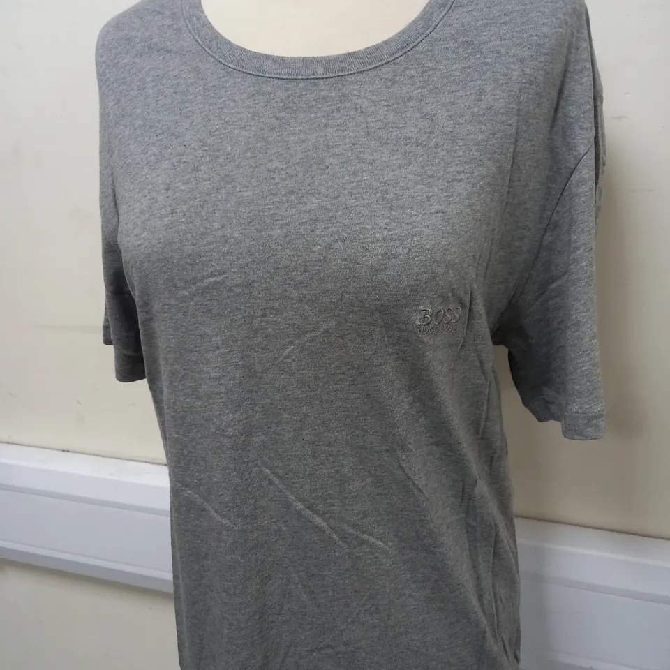 HUGO BOSS PRINT T-SHIRT SIZE M
