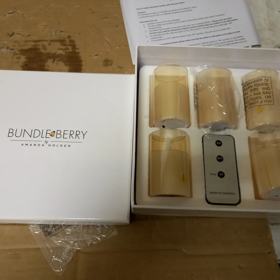BUNDLE BERRY BY AMANDA HOLDEN GOLD FLAME CANDLE SET 